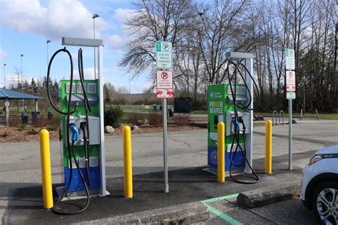 Seattle city electric - In 2022, City Light joined King County Metro and the City of Tukwila to celebrate the opening of the Metro Transit South Base charging facility. That …